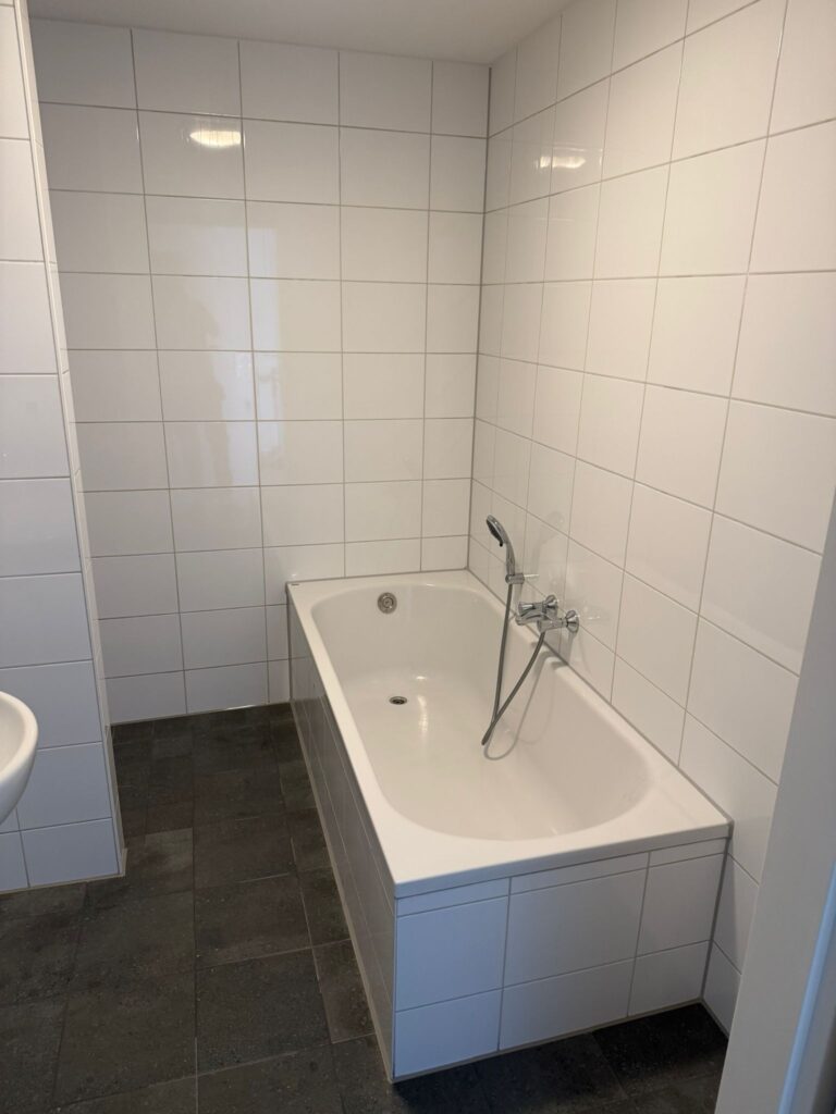 92c5bbeb-9931-46c9-9544-379fa30c7b39