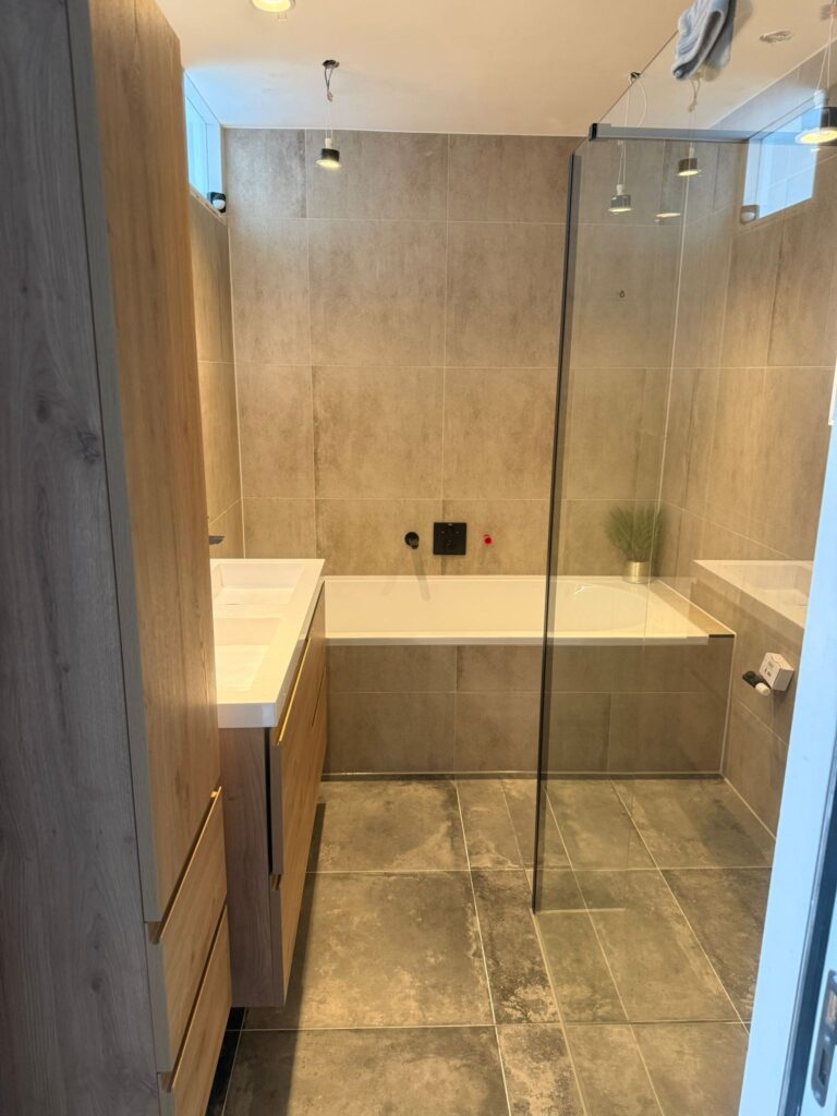 ccbf4d1f-29b6-4d73-afbd-443f4bb32e7c